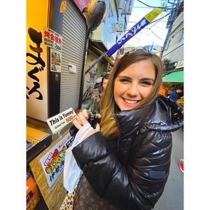 Meet your Posher, Marissa